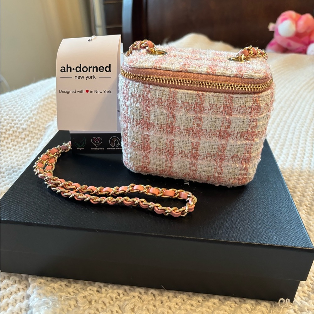 NWT Pink Tweed Train Case With Chain